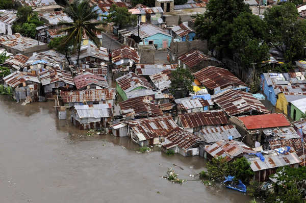 Hurricane Sandy crosses Caribbean Sea