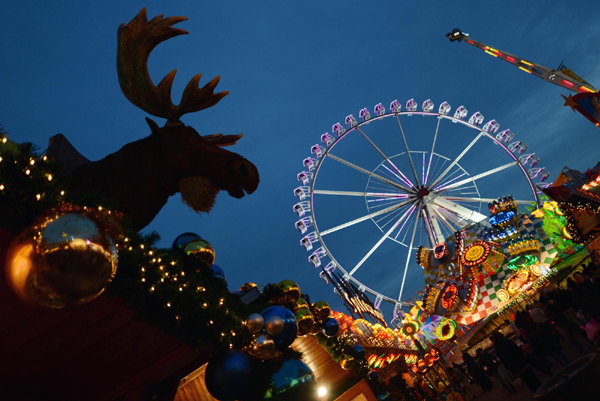 Christmas markets open in Berlin