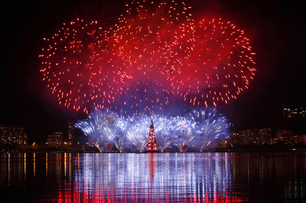 Fireworks burst over lake in Rio de Janeiro