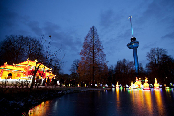 Visitors enjoy Chinese Light Festival in Rotterdam