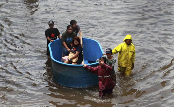 Photos: Jakarta under water