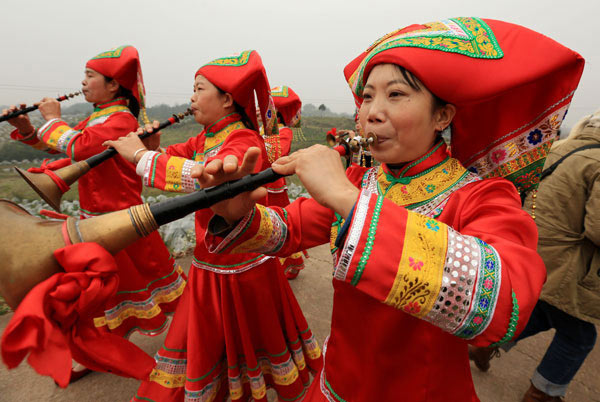 Spring Festival joy comes to life