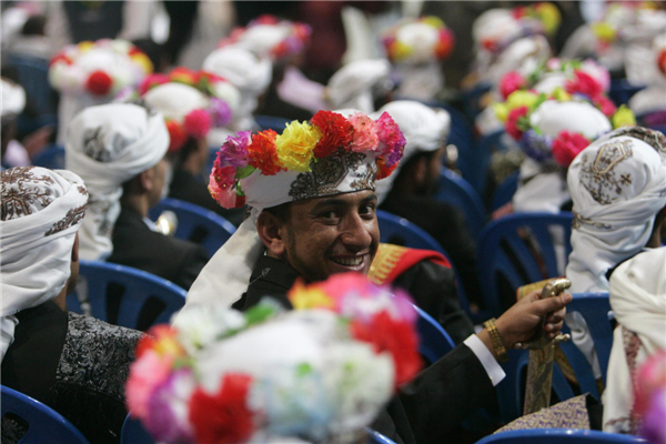 Mass wedding ceremony held in Sanaa