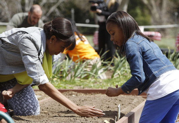 Plannting at White House kitchen garden