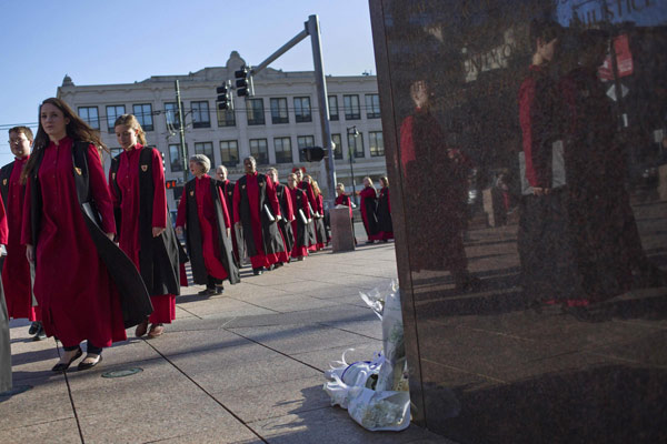 Boston mourns Chinese student killed in blasts