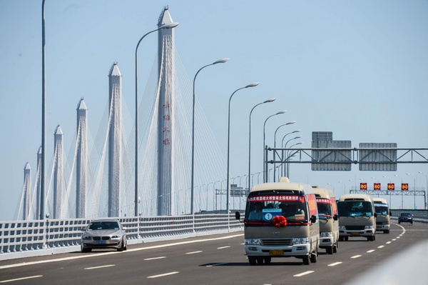 New cross-sea bridge to open