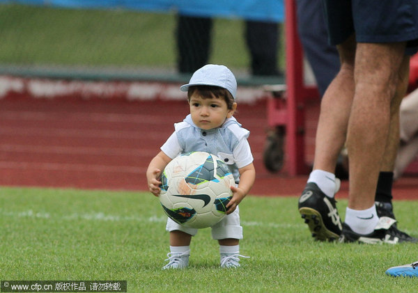 Conca's son shows off his own fancy footwork