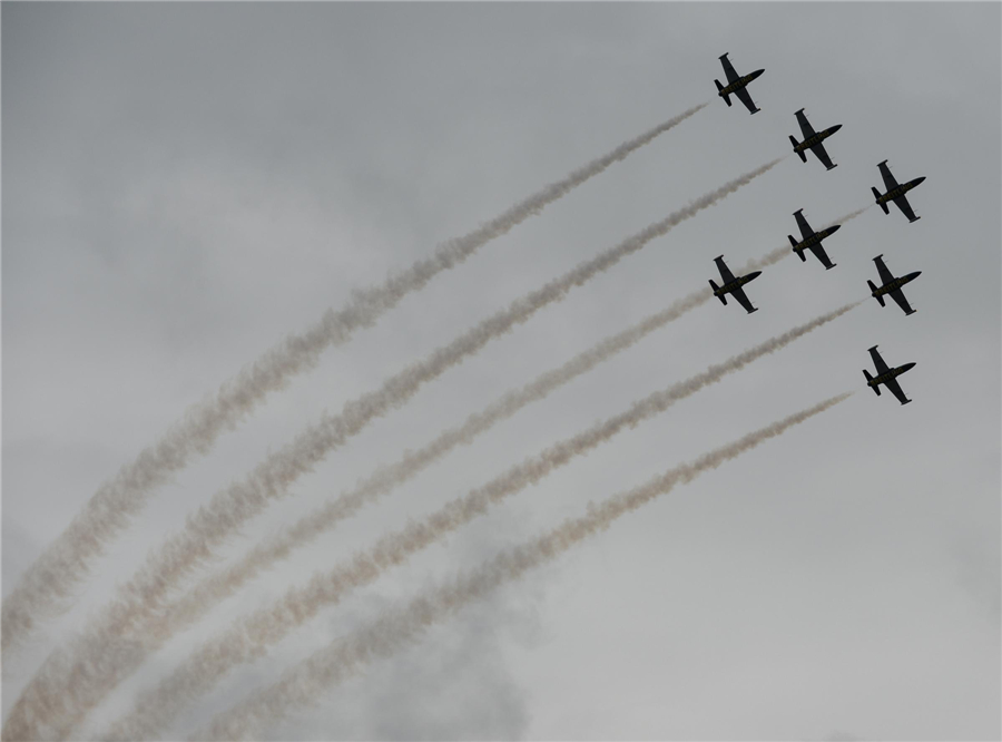 International air show ends with stunning flare