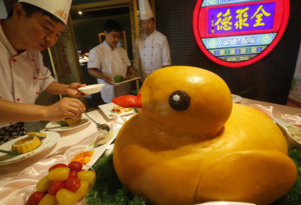 'Rubber Duck' platter sweet with no quack