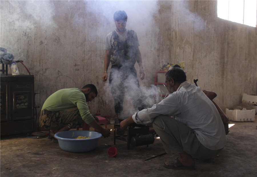 Photos: Daily life for Free Syrian Army