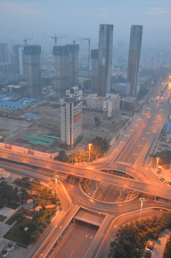 Thermometer-alike building demolished in NE China