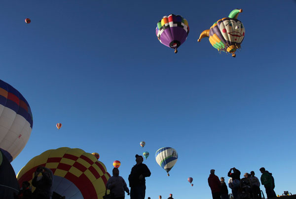 Albuquerque International Balloon Fiesta kicks off