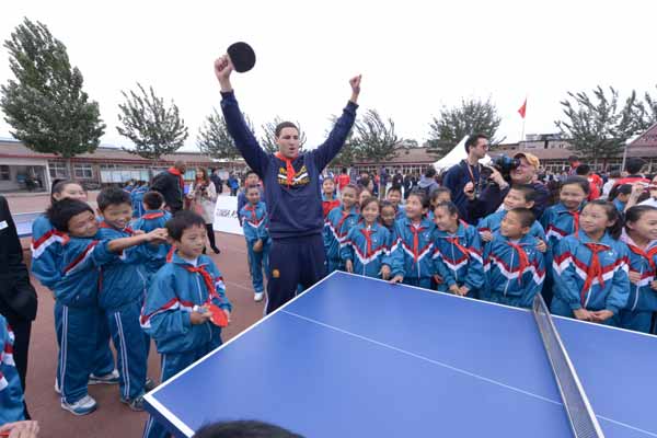 Warriors visit little fans in Beijing