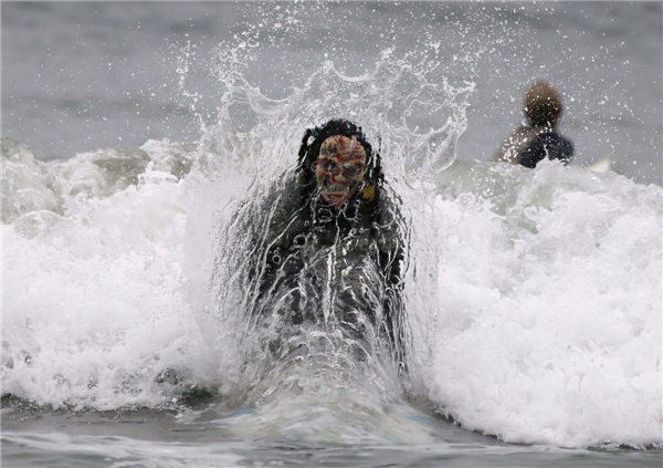 Halloween surf contest in Calif., US