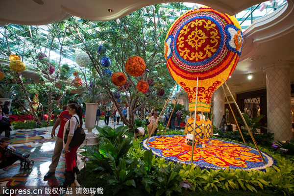 Floral masterpiece unveiled at Wynn Las Vegas