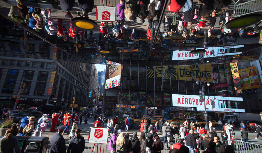 Black Friday shopping stampede in US