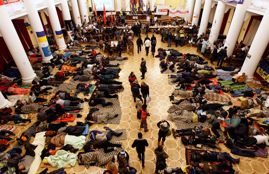 Pro-EU protesters occupied Kiev's City Hall in Ukraine