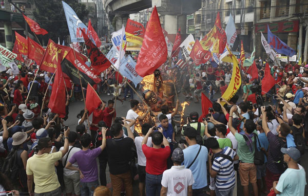 Philippine protesters mark Human Rights Day