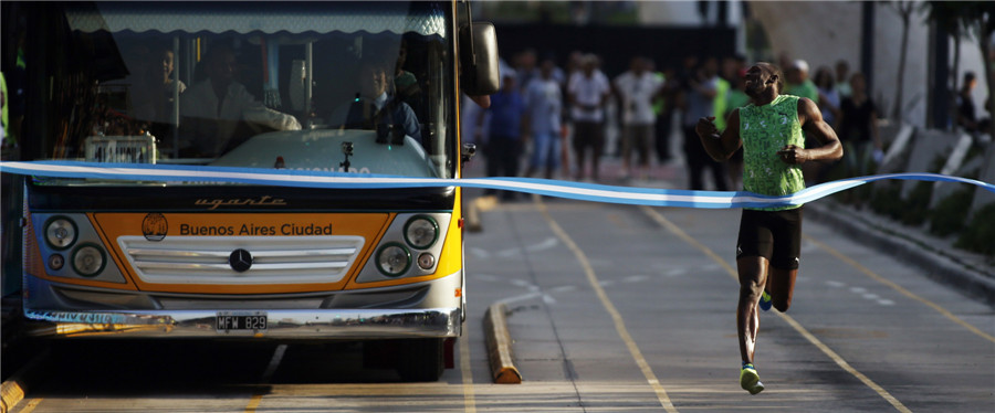 Bolt throws down bus challenge in China