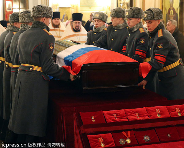 Paying last respects to Kalashnikov