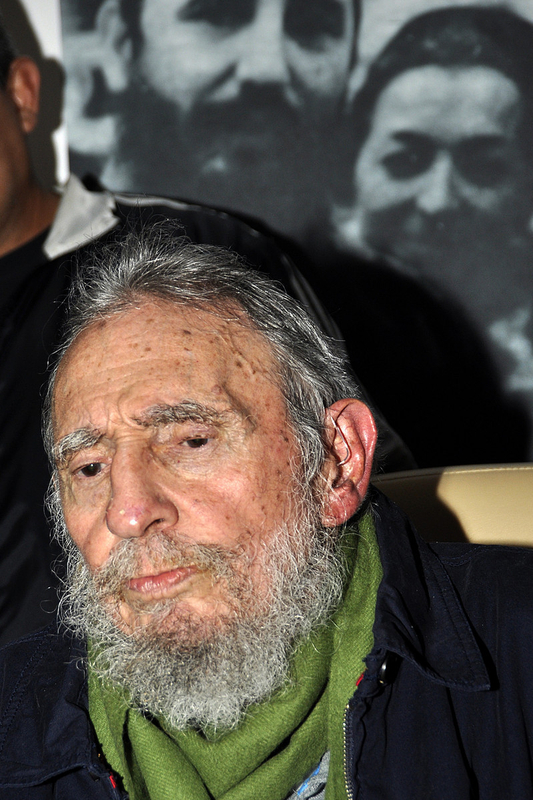 Fidel Castro makes first public appearance in 9 months