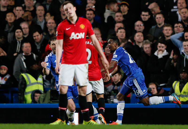 Eto'o takes his chances in Chelsea's win over Man. U