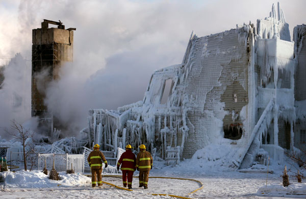 At least 3 dead in Canadian residence fire