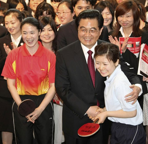 Chinese leaders: Interest in sports