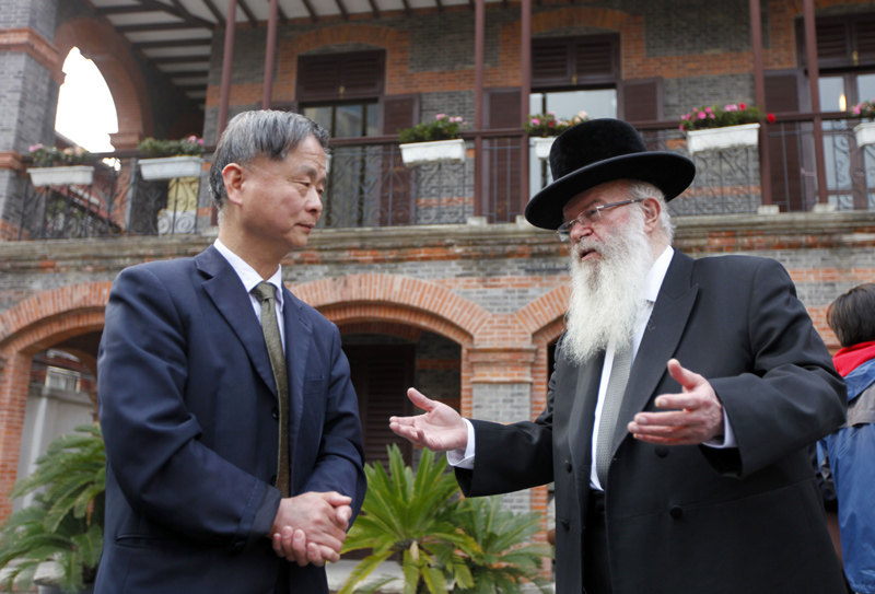 Former Jewish refugees revisit Shanghai