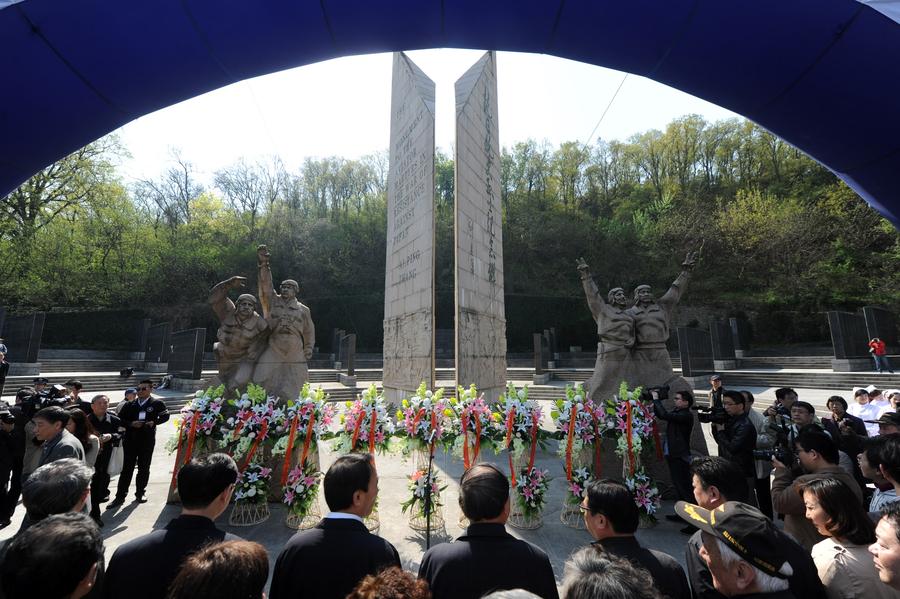 Memorial ceremony held to honor World War II air force