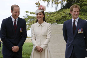 Britain's royal family commemorates WWI
