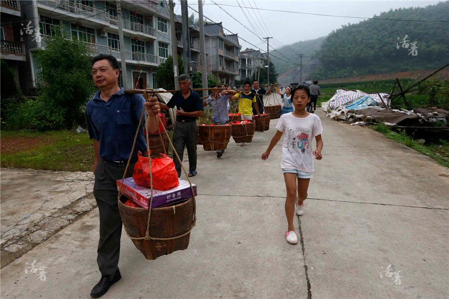 Moving images of 'motherless' children