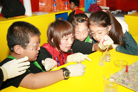 Over 88,000 Chinese kids visit BASF lab