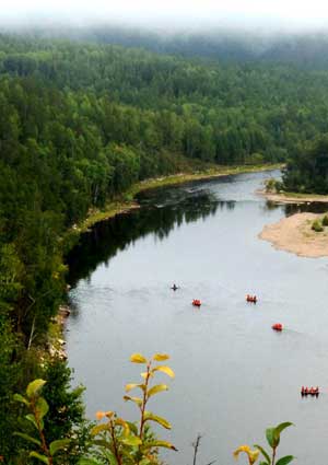 Chinese woodchoppers' low-carbon life