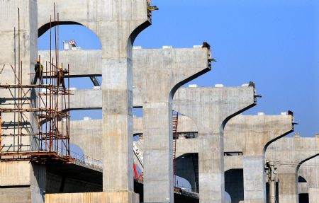 Zhengzhou Yellow River highway &railway dual-use bridge underway