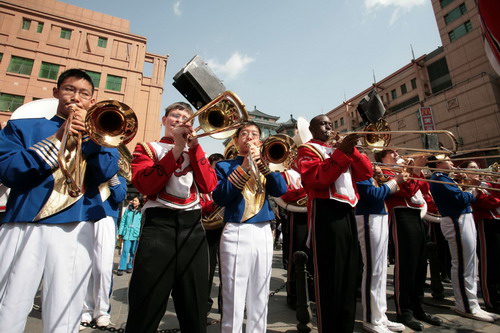 Orchestra performances at Wangfujing