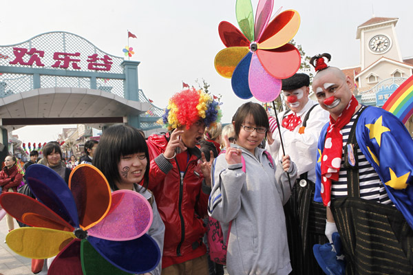 Happy Valley obtains Guinness record for pinwheel show