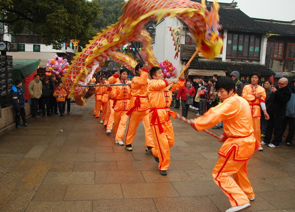 Tongli ancient town celebrates the Spring Festival