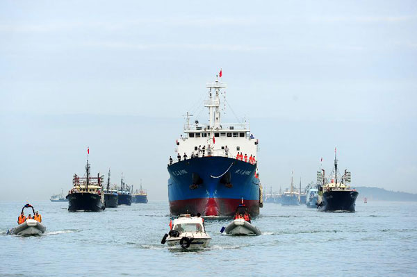 Fishing fleet returns to Sanya Port