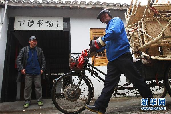 CHINA-SHANGHAI-PINGSHU PERFORMANCE THEATRE-STORYTELLING-BUSINESS DECLINE