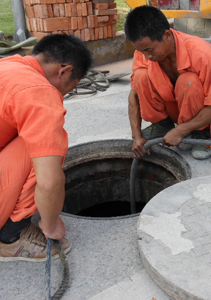 CHINA-SHANGHAI-TYPHOON-PREPARATION (CN)