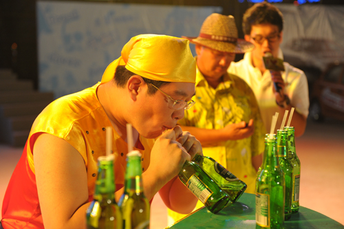 Drinking contests at the Qingdao Intl Beer Festival