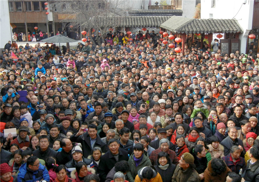 China experiences Spring Festival tourism boom