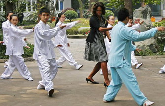 US first lady visits respected Chengdu school