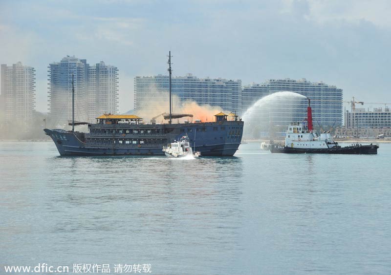 Fire drill held in Hainan province for ships
