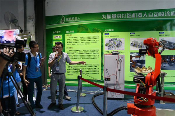 Foshan manufacturing sector vies to adopt robots