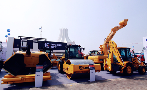 12th China-ASEAN Expo<BR>Showcasing 'Made-in-China' engineering machinery and vehicles