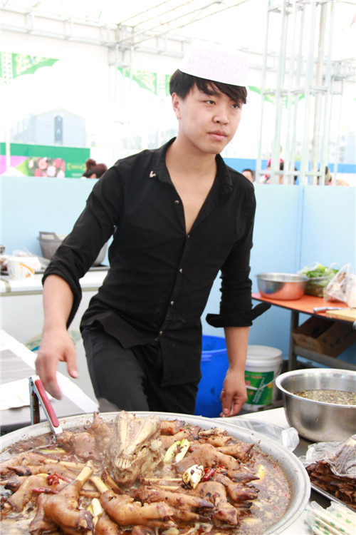 Muslim food festival in Ningxia