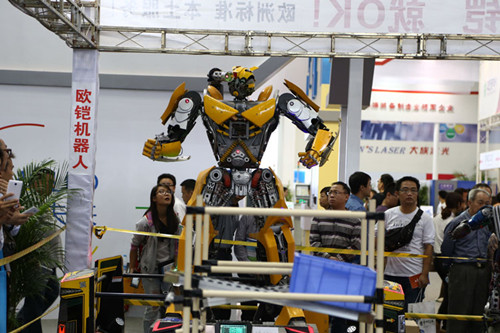 Robot exhibition to attract eyeballs in CHTF