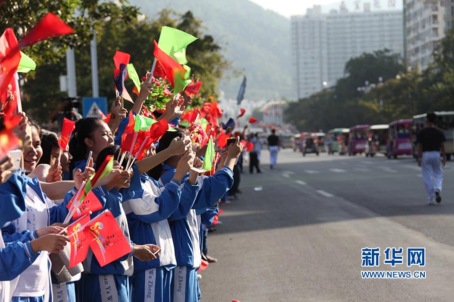 Miss World car parade held in Sanya